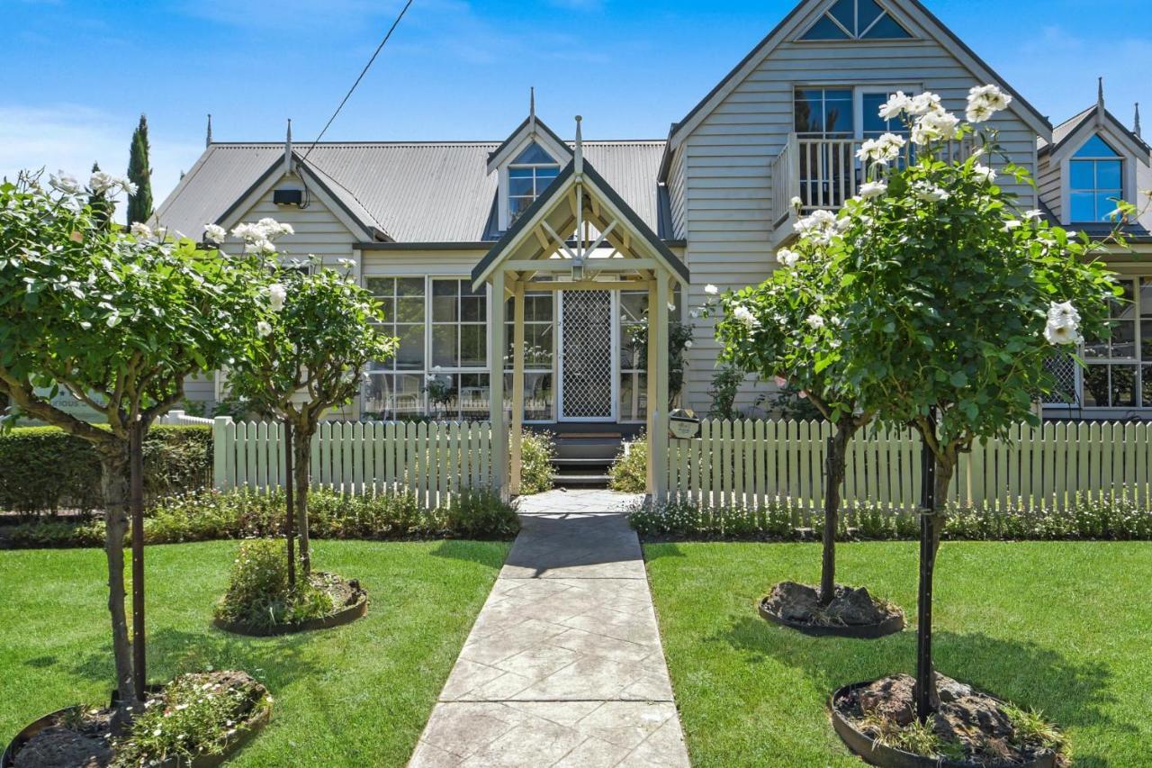 Creek Cottage Bed And Breakfast Traralgon Dış mekan fotoğraf